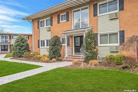 hotels in north babylon ny|THE 10 CLOSEST Hotels to 11703, North Babylon .